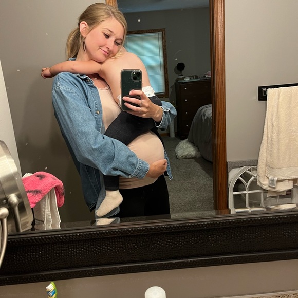 Meet your Posher, Hope - Picture 5 of 7